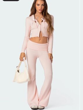 Edikted Pink Set

 Knitted Low Rise Fold Over Pants

 Knitted Hooded Cardigan